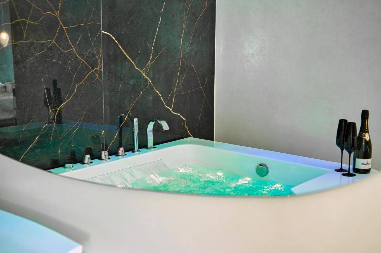 Distinto Suite & Rooms Lecce Luaran gambar