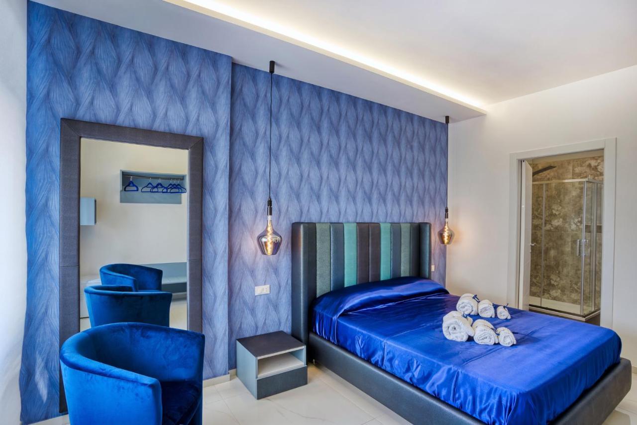 Distinto Suite & Rooms Lecce Luaran gambar