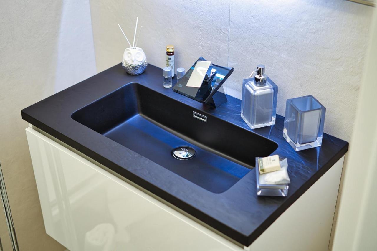 Distinto Suite & Rooms Lecce Luaran gambar