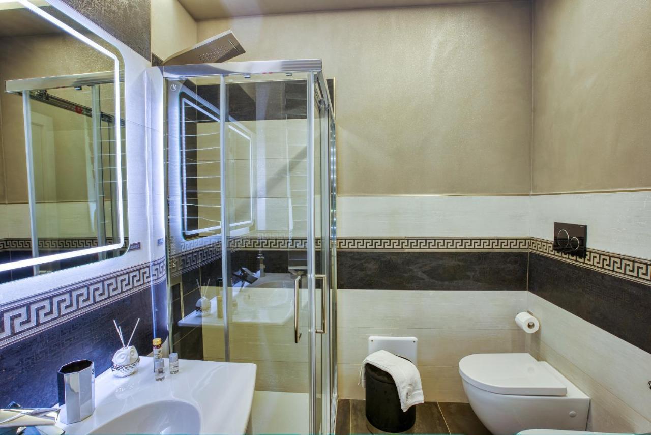 Distinto Suite & Rooms Lecce Luaran gambar
